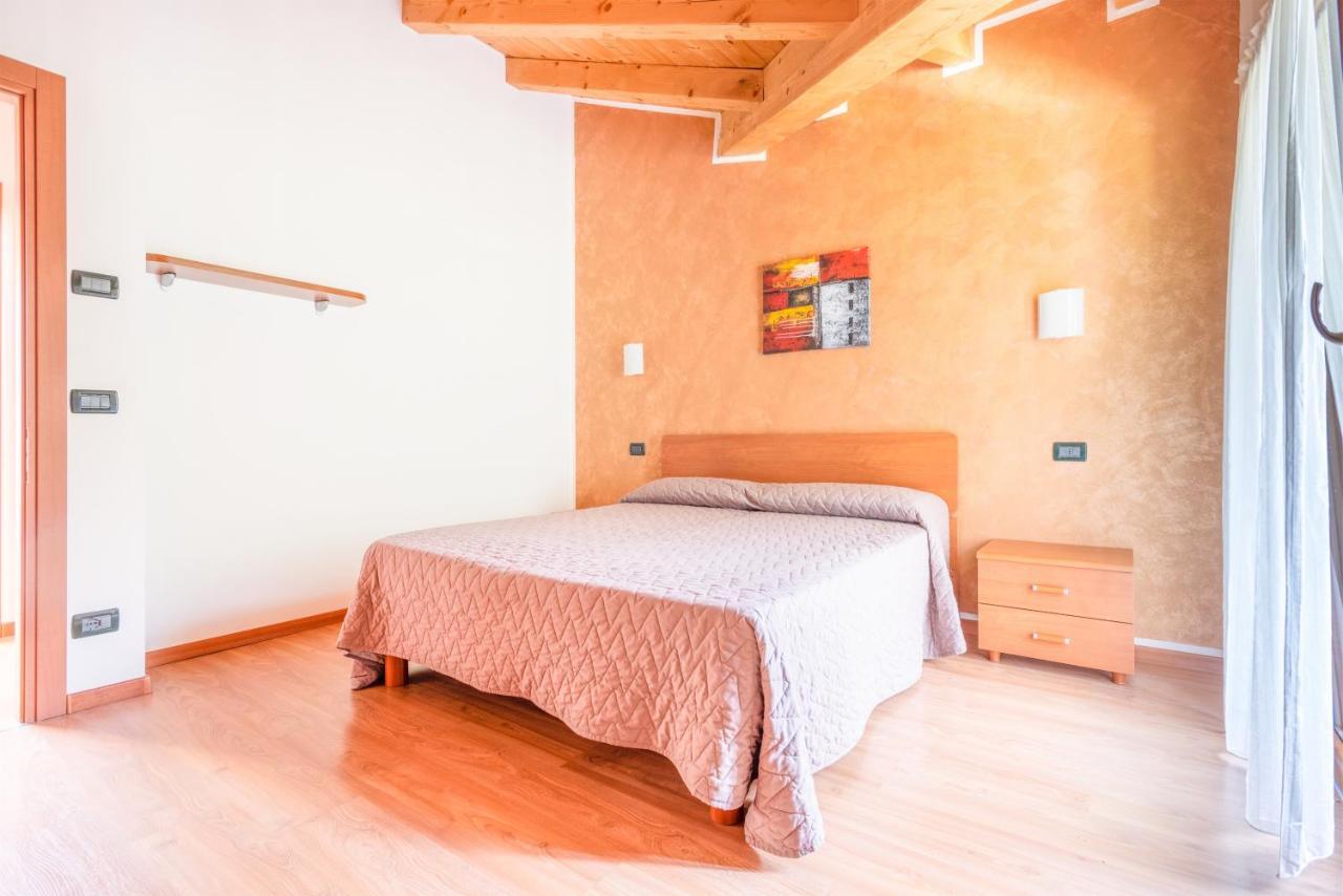 פייבה די לדרו Residence Toli מראה חיצוני תמונה